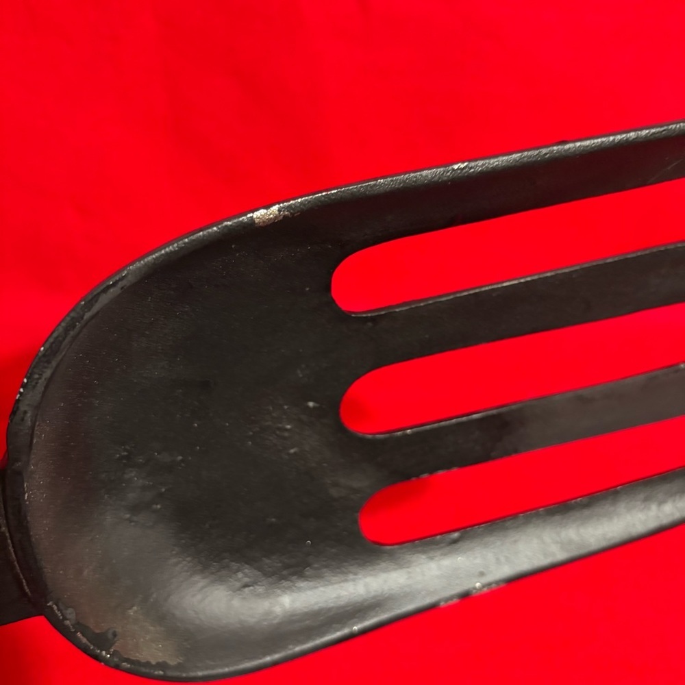 Black Decorative Kitchen Utensils Fork and Spoon Set Wall Hanging Decor - Picture 8 of 8